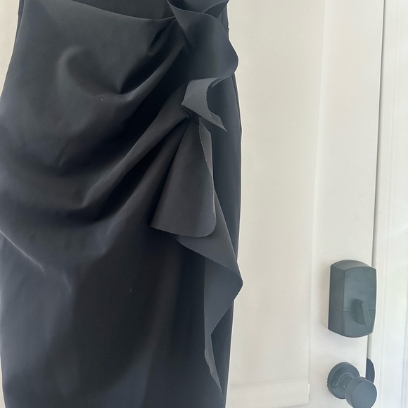 Chiara Boni La Petite Robe stunning black dress. Size 42(6) - Picture 5 of 6